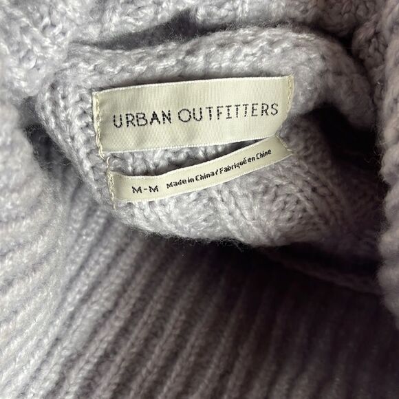 Urban Outfitters Mia Turtleneck Cropped Gray Sweater M - Picture 6 of 6